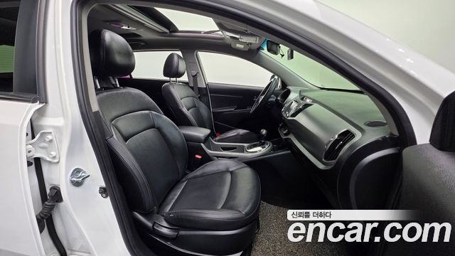 Kia Sportage 2016 — photo 10