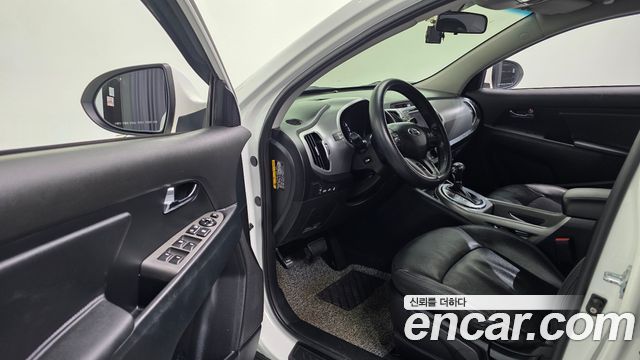 Kia Sportage 2016 — photo 12