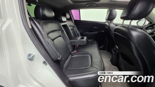 Kia Sportage 2016 — photo 19