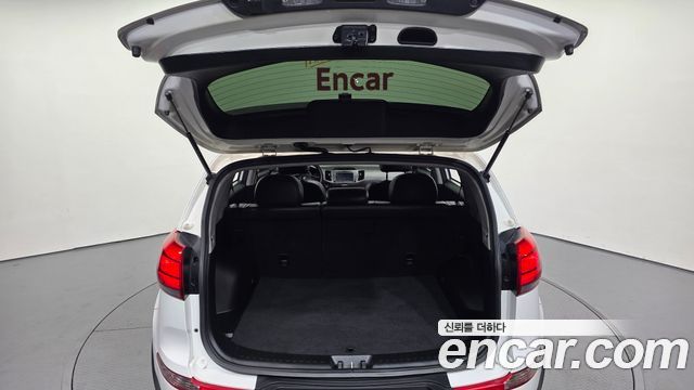 Kia Sportage 2016 — photo 20
