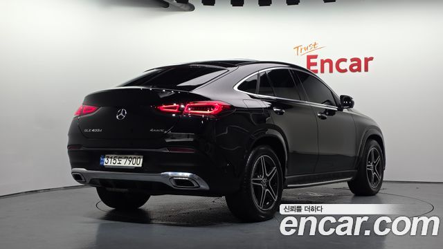 Mercedes-Benz GLE-Class 2021 — photo 2
