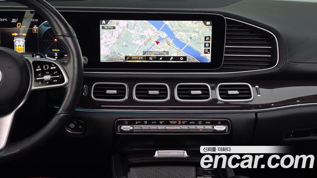 Mercedes-Benz GLE-Class 2021 — photo 19