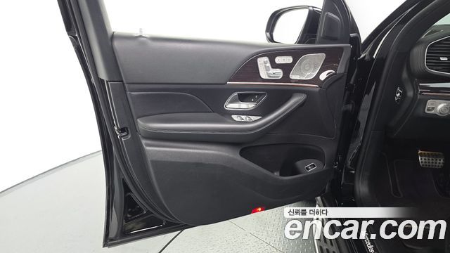 Mercedes-Benz GLE-Class 2021 — photo 14