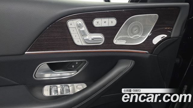 Mercedes-Benz GLE-Class 2021 — photo 33