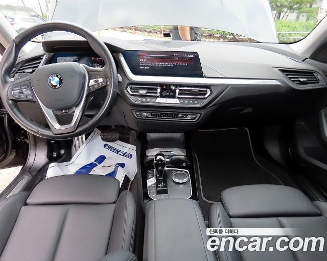 BMW 2-Series 2023 — photo 9
