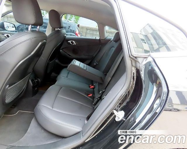 BMW 2-Series 2023 — photo 12