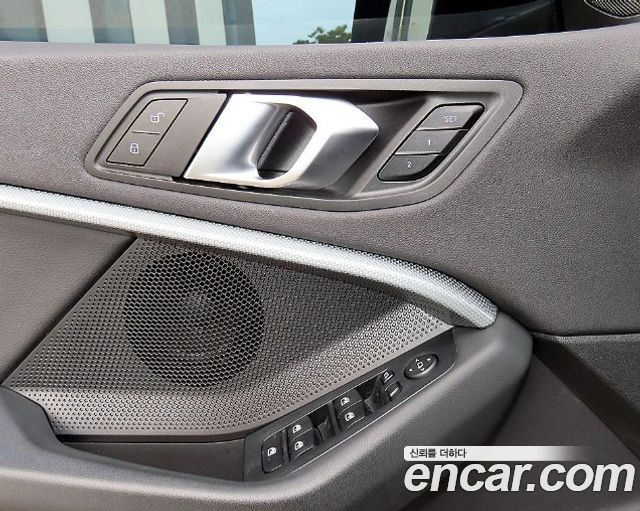 BMW 2-Series 2023 — photo 19