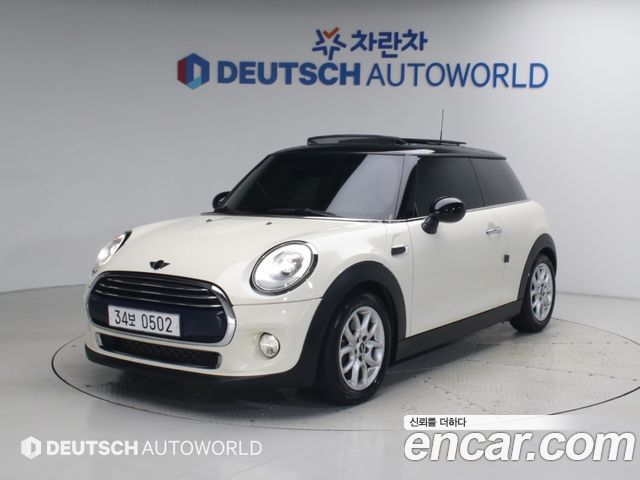 Mini Cooper 2016 — photo 1