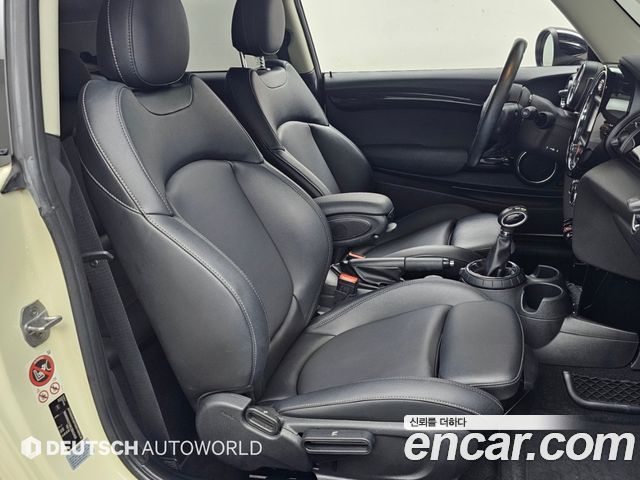 Mini Cooper 2016 — photo 10