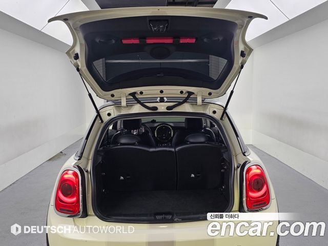 Mini Cooper 2016 — photo 19