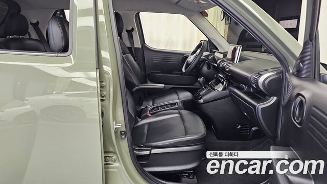 Hyundai Casper 2023 — photo 16