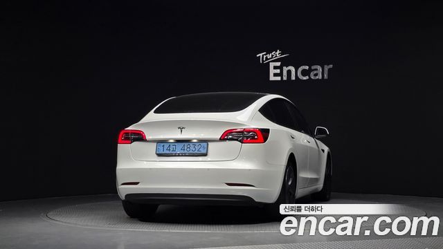 Tesla Model 3 2022 — photo 4