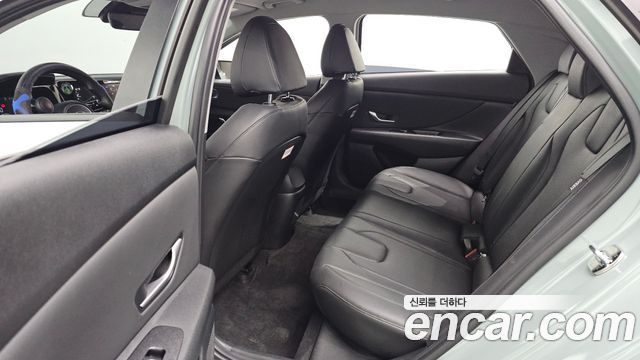 Hyundai AVANTE 2026 — photo 17