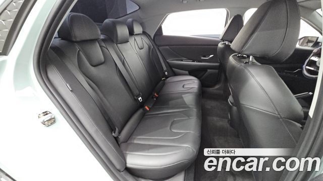 Hyundai AVANTE 2026 — photo 18