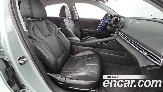 Hyundai AVANTE 2026 — photo 16