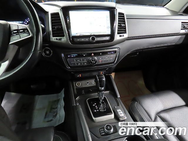 KG Mobility Rexton 2018 — photo 11