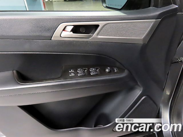 KG Mobility Rexton 2018 — photo 14