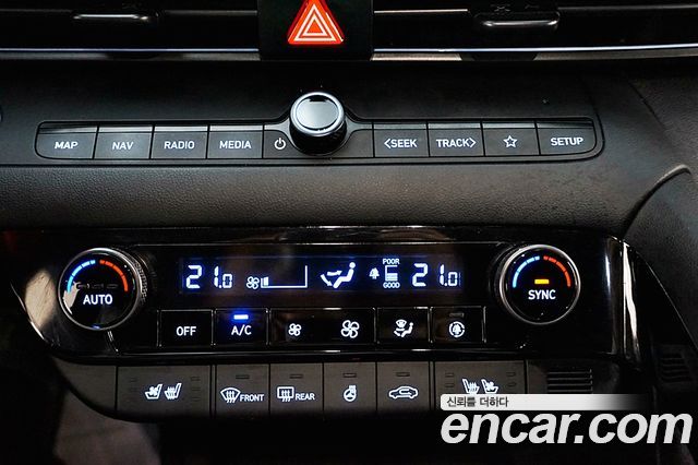Hyundai AVANTE 2024 — photo 12