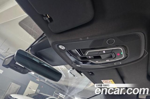 Audi A6 2025 — photo 11