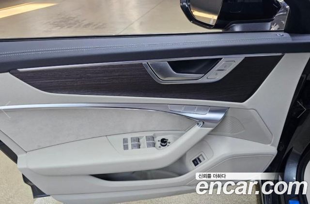 Audi A6 2025 — photo 13