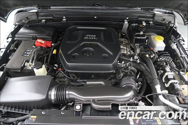 Jeep Wrangler 2022 — photo 6