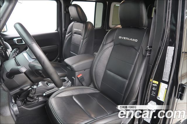 Jeep Wrangler 2022 — photo 10