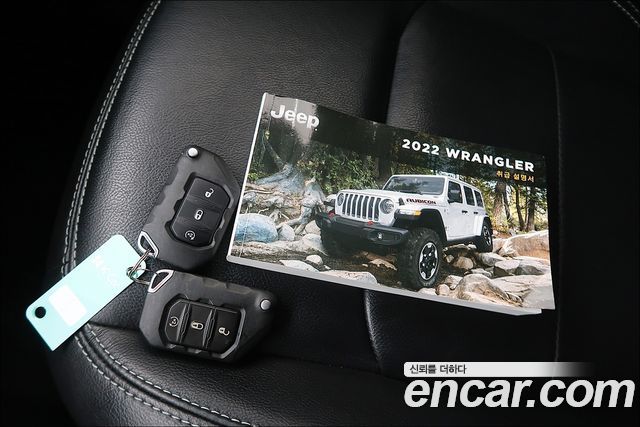 Jeep Wrangler 2022 — photo 20