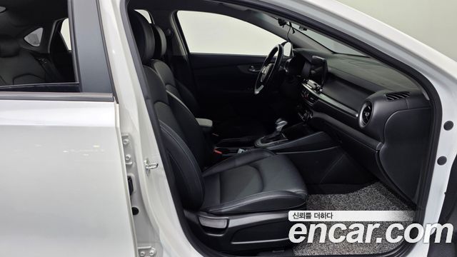 Kia K3 2021 — photo 11