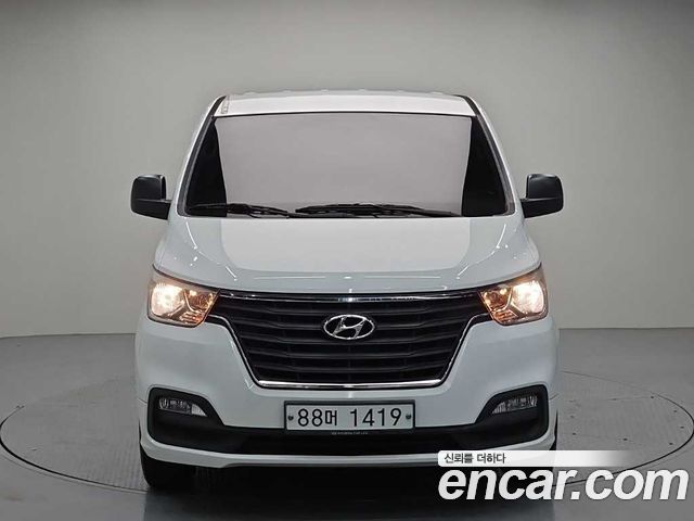 Hyundai Starex 2019 — photo 2
