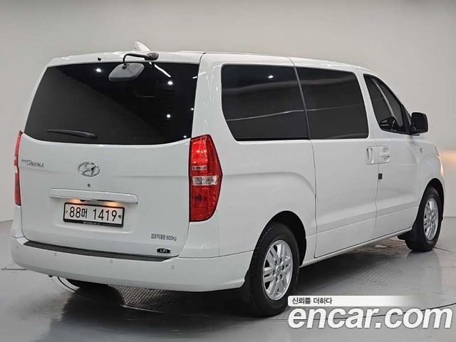 Hyundai Starex 2019 — photo 4