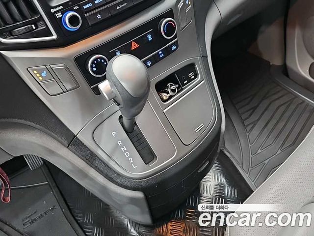Hyundai Starex 2019 — photo 8