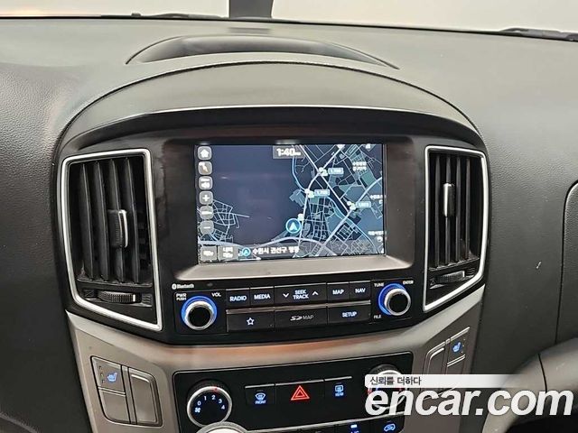 Hyundai Starex 2019 — photo 13