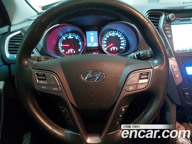 Hyundai Santafe 2015 — photo 8