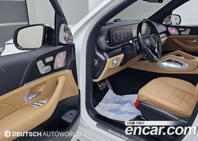 Mercedes-Benz GLS-Class 2024 — photo 11