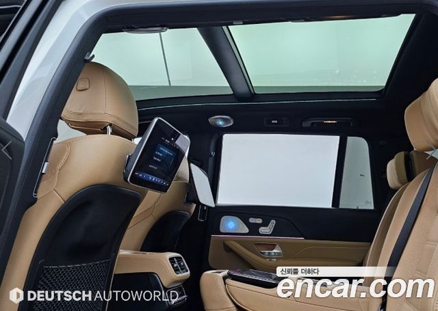 Mercedes-Benz GLS-Class 2024 — photo 18