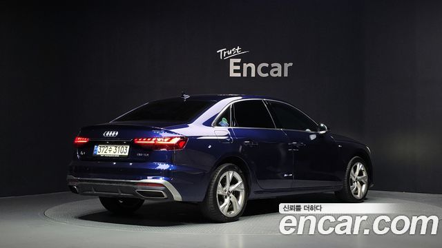 Audi A4 2020 — photo 2