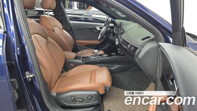 Audi A4 2020 — photo 11