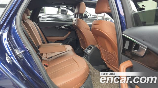 Audi A4 2020 — photo 12