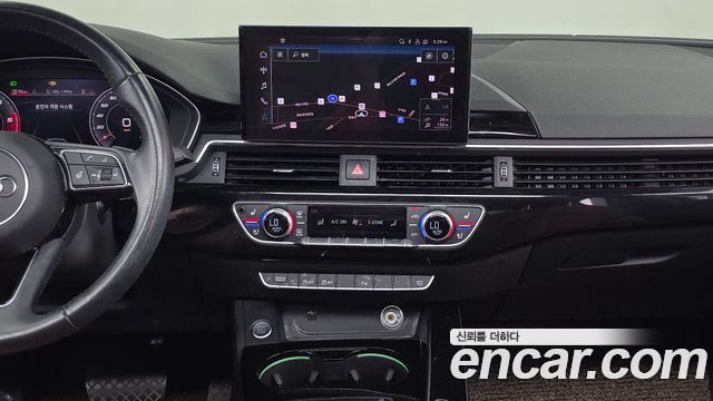 Audi A4 2020 — photo 14