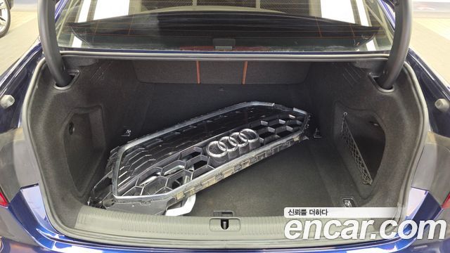 Audi A4 2020 — photo 20