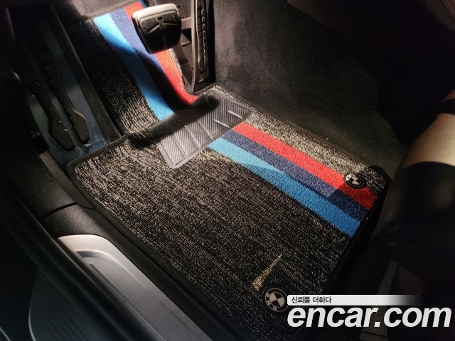 BMW 7-Series 2021 — photo 8