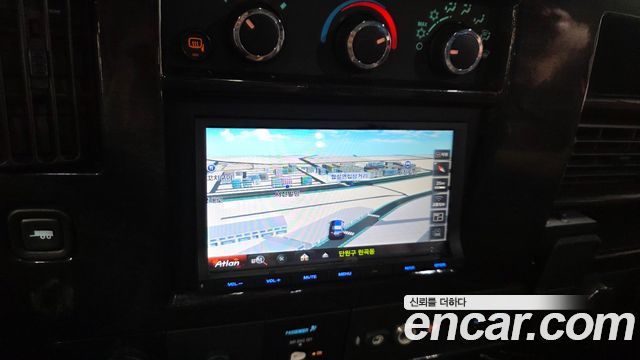 Chevrolet Express Van 2019 — photo 16