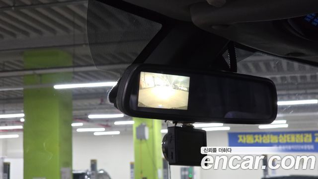 Chevrolet Express Van 2019 — photo 17