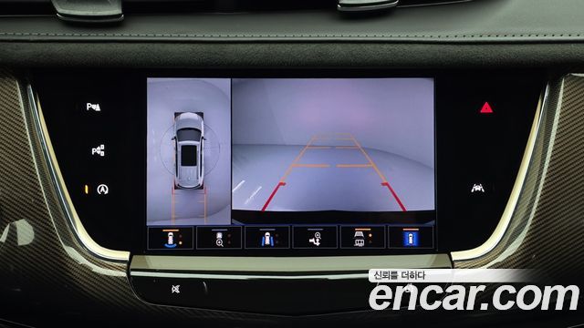 Cadillac XT6 2023 — photo 14