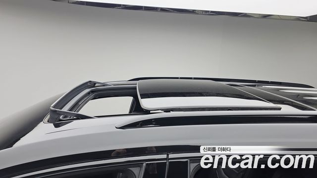 Cadillac XT6 2023 — photo 19