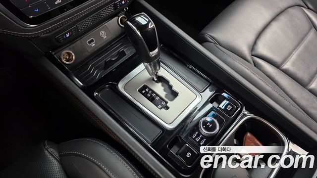 KG Mobility Rexton 2018 — photo 12