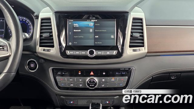 KG Mobility Rexton 2018 — photo 20