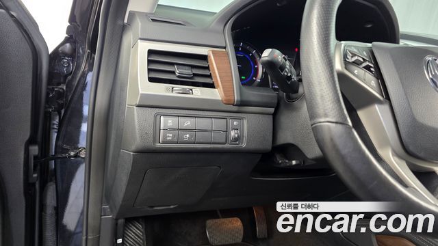 KG Mobility Rexton 2018 — photo 22