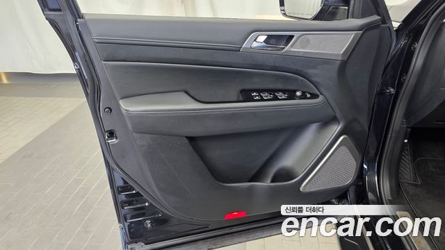 KG Mobility Rexton 2018 — photo 14