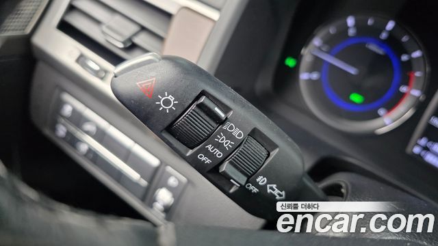 KG Mobility Rexton 2018 — photo 30